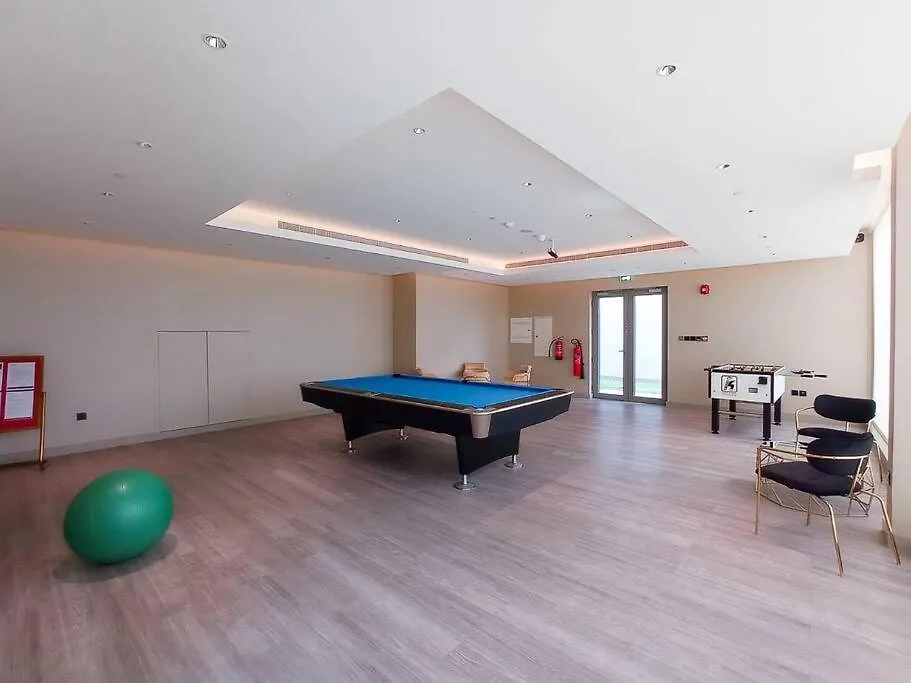 Intimate Apartment With Scenic View Of Dubai Creek
