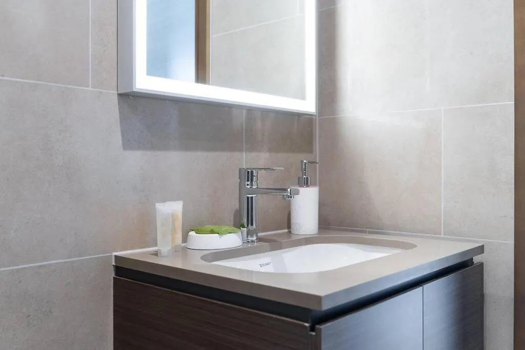 Intimate Apartment With Scenic View Of Dubai Creek 0*,
