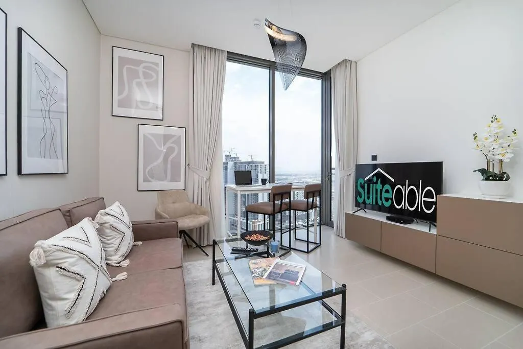 Intimate Apartment With Scenic View Of Dubai Creek